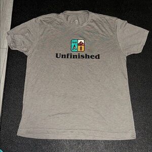 Gray Unfinished Graphic T-Shirt size medium